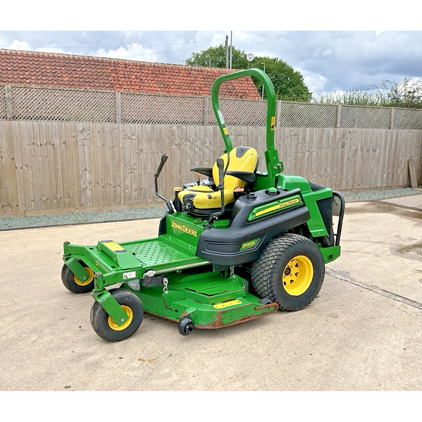 2018 JOHN DEERE Z997R ZERO TURN DIESEL RIDE ON MOWER
